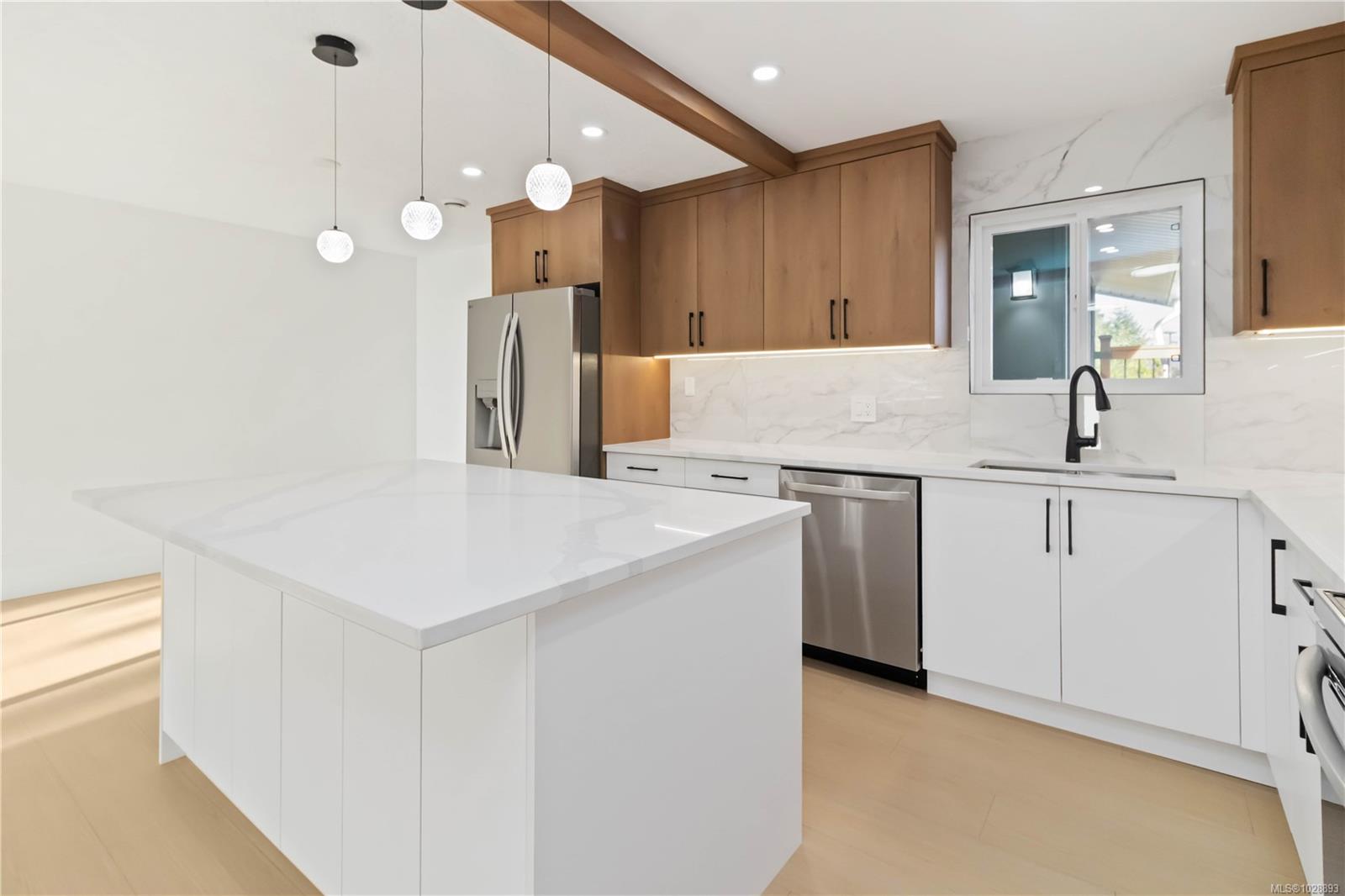 Additional image 5 of 964 Loch Glen Place, Langford, BC, V9B 4Z5