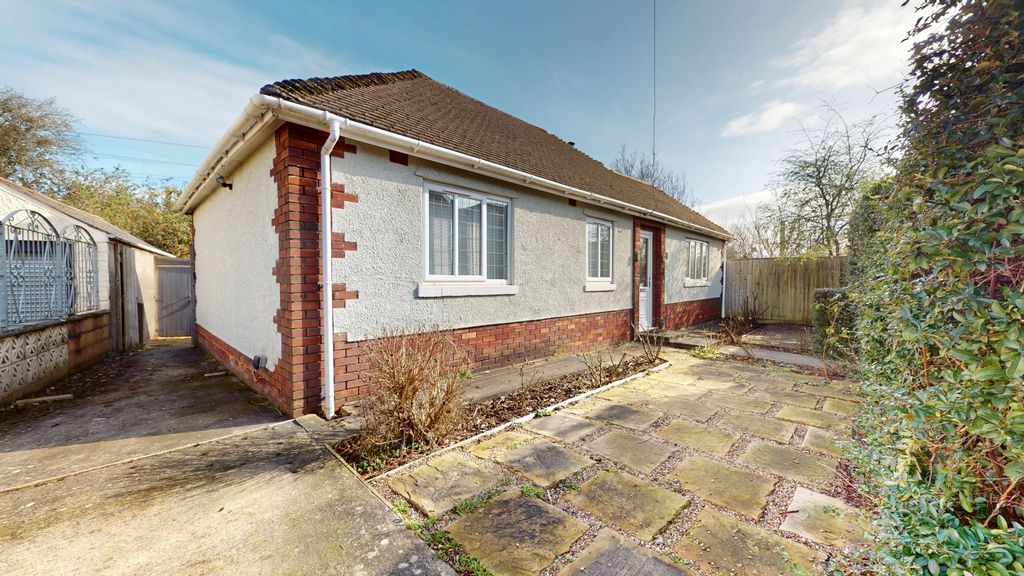 3 bed detached bungalow for saleCrystal Avenue, Cardiff CF23
