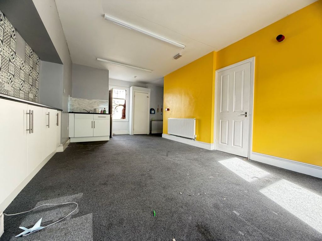 1 bed flat for saleFlat 1, 15 Baneswell Road, Newport NP20