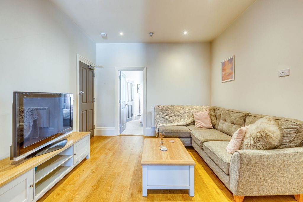 Additional image 3 of 1 bed flat for saleChevalier Road, St. Helier JE2
