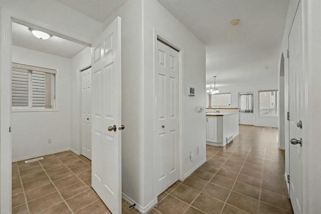 Additional image 4 of 12 Tarawood Grove NE, Calgary, AB, T3J 5A7