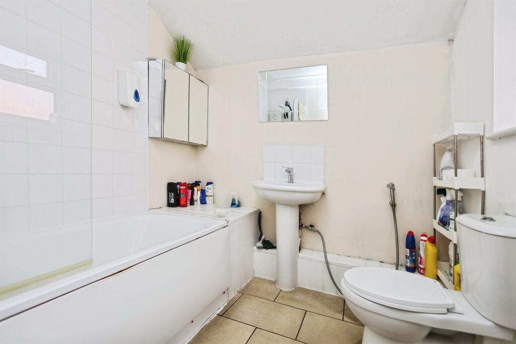 Additional image 7 of Vicarage Road, HALESOWEN