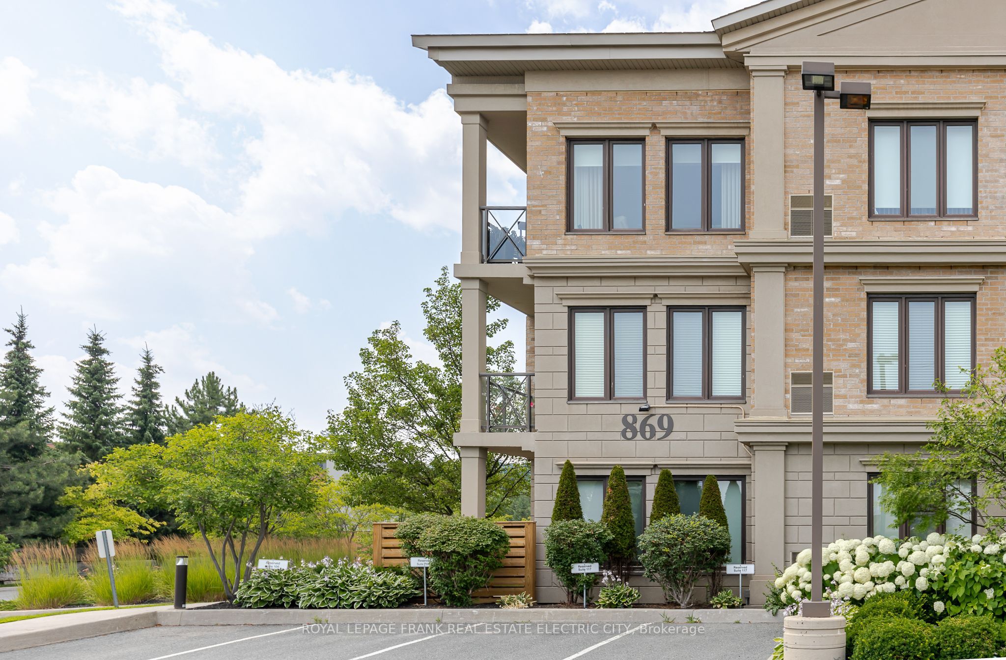 105-869 Clonsilla Avenue, Peterborough, ON, K9J 0B7