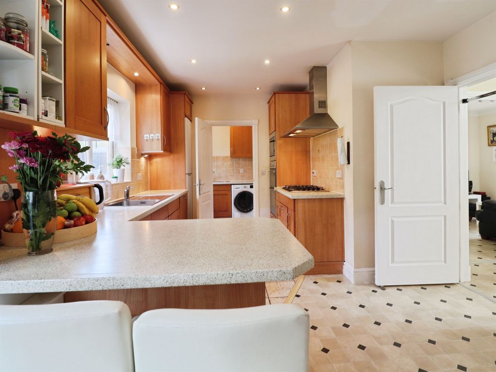 Additional image 7 of 5 bed detached house for saleClos Padrig, St. Mellons, Cardiff CF3
