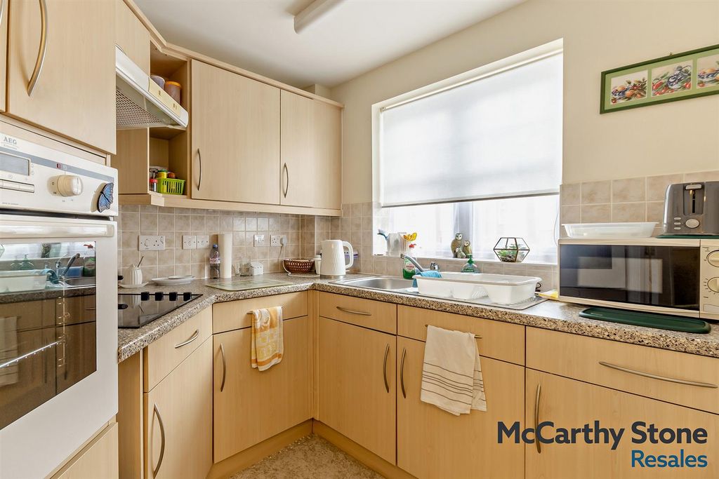 Additional image 7 of 2 bed flat for saleHartwell Court, Church Street, Eastwood, Nottingham NG16