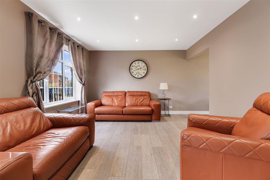 Additional image 10 of 3 bed semi-detached house for saleLong Reach Road, Cambridge CB4