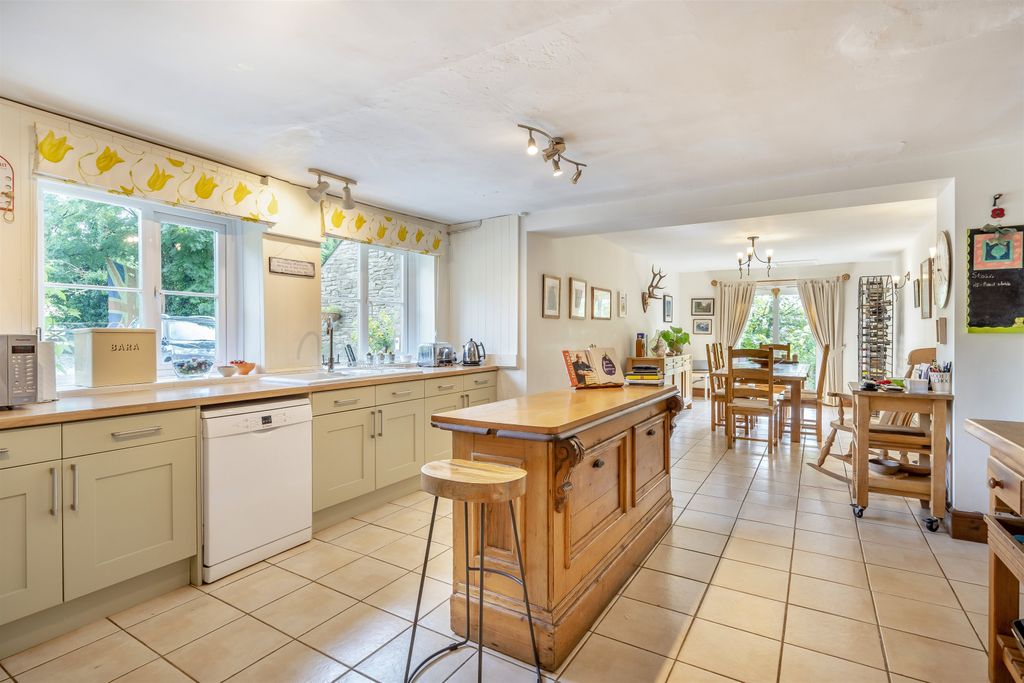 Additional image 2 of 5 bed detached house for saleCross Ash, Abergavenny, Monmouthshire NP7
