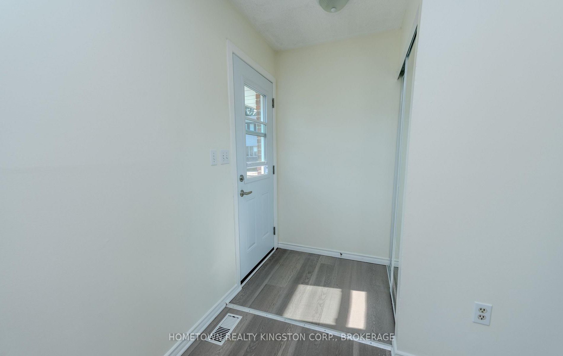 Additional image 3 of 983 Oakview Avenue, Kingston, ON, K7M 6W9