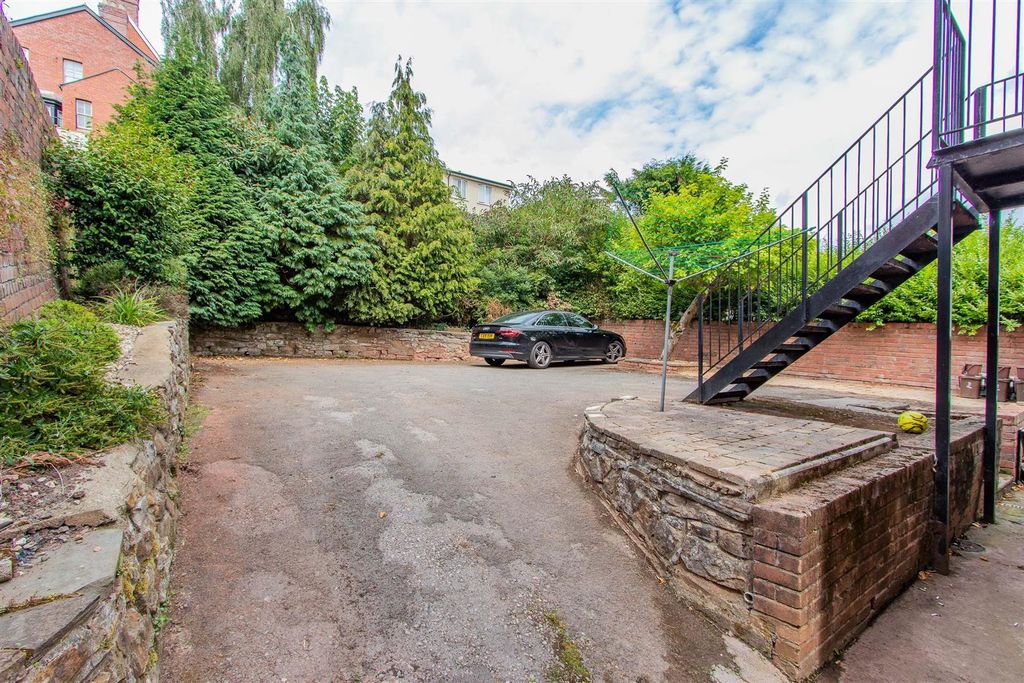 Additional image 7 of 8 bed semi-detached house for saleBryngwyn Road, Newport NP20
