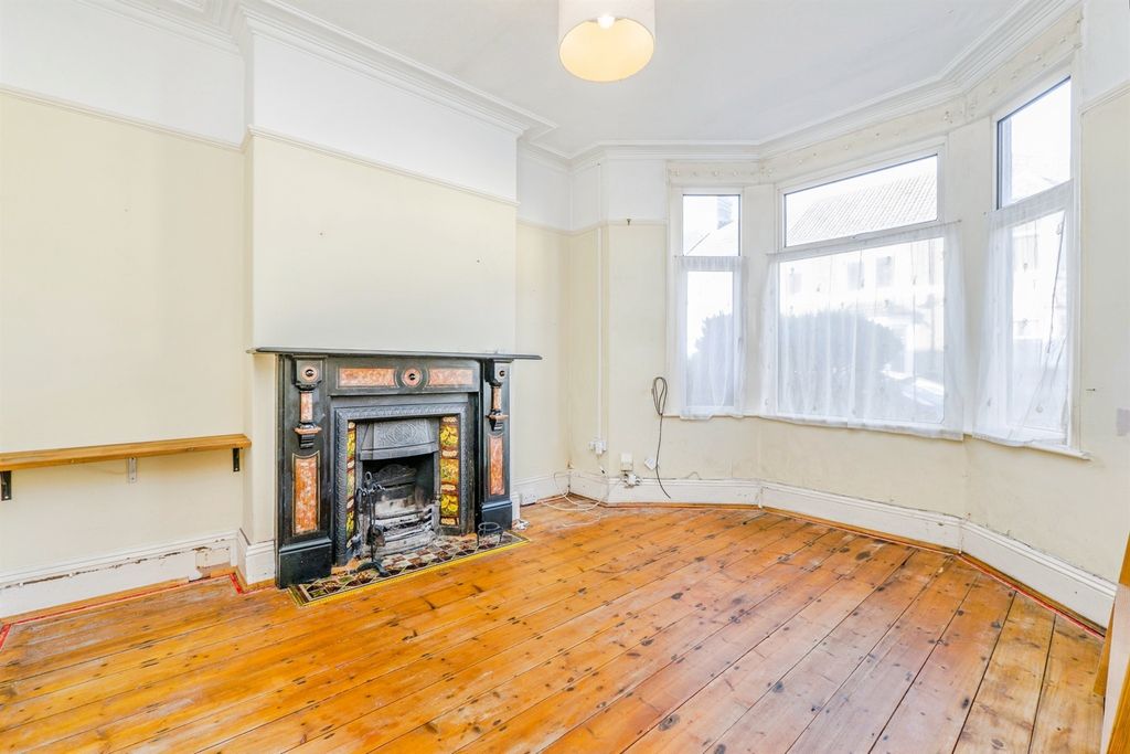 Additional image 3 of 4 bed terraced house for saleCarlisle Street, Splott, Cardiff CF24