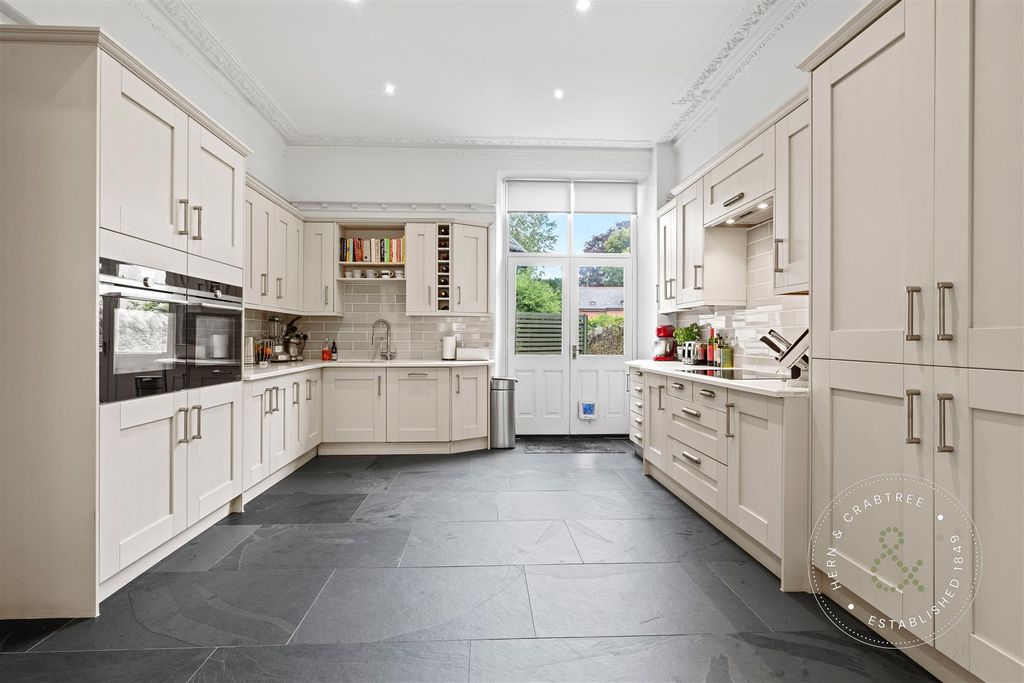 Additional image 4 of 4 bed town house for saleCathedral Road, Pontcanna, Cardiff CF11