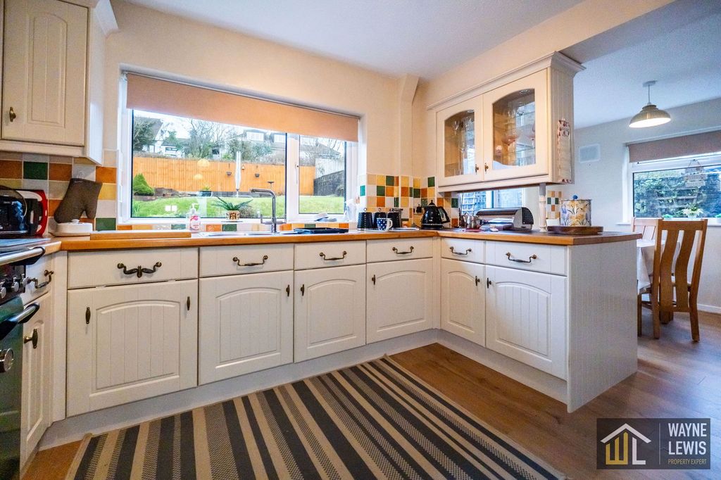 Additional image 7 of 4 bed detached house for saleMaes Y Sarn, Pentyrch, Cardiff CF15