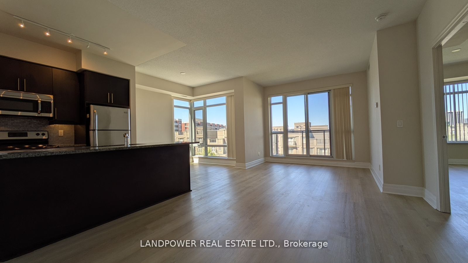 415-8130 Birchmount Road, Markham, ON, L6G 0E4 photo 3