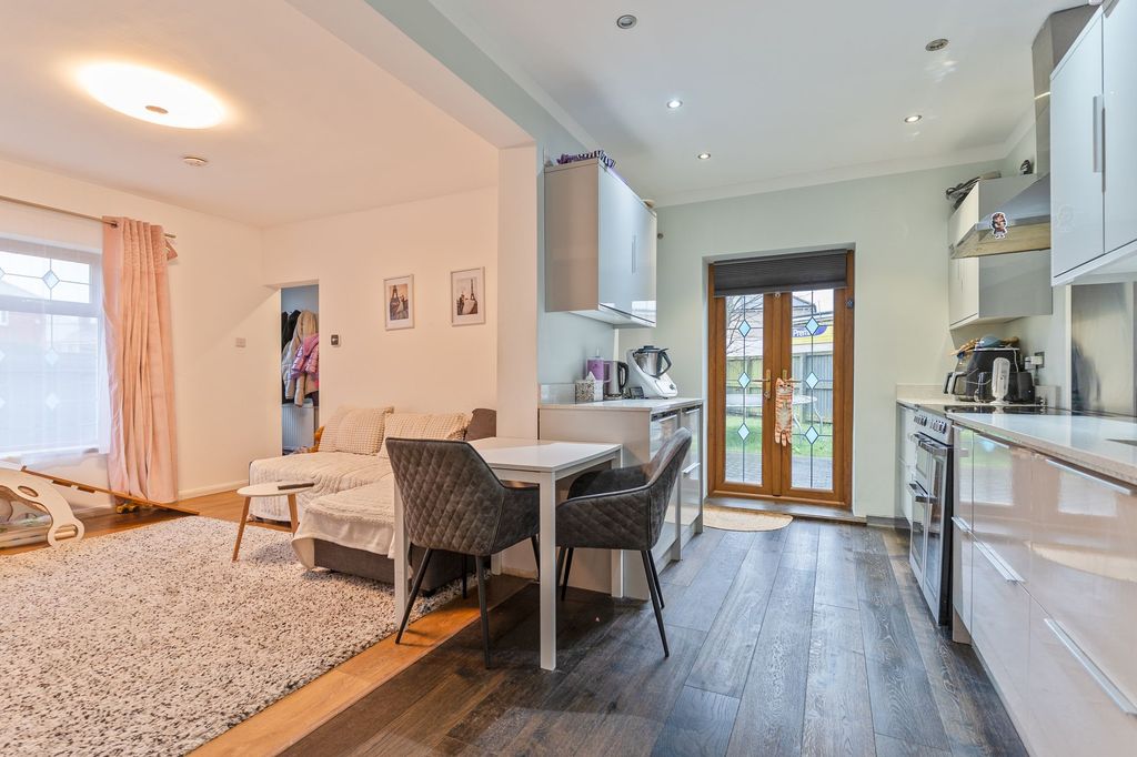 Additional image 5 of 3 bed semi-detached house for saleOliver Road, Newport NP19