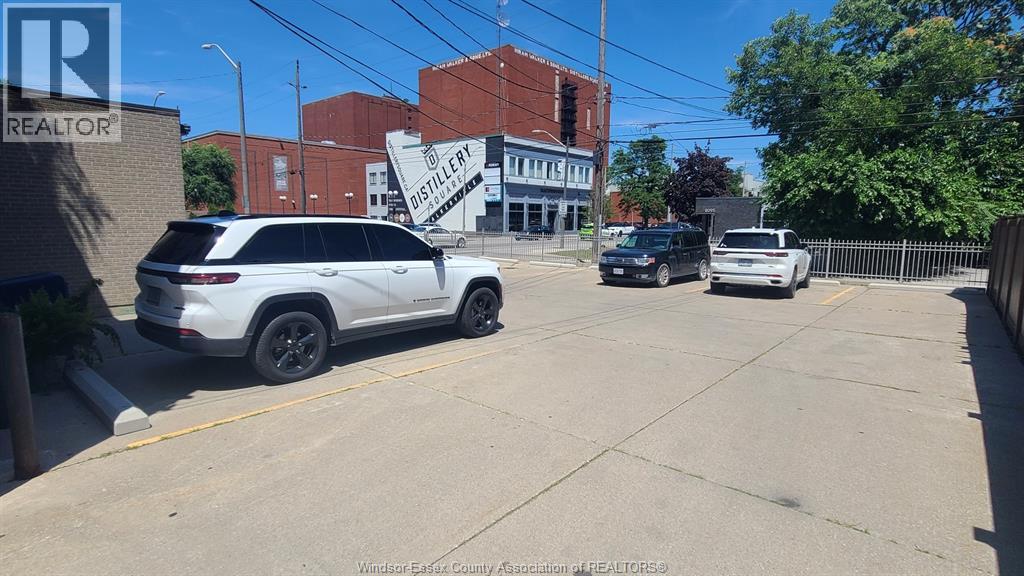 Additional image 3 of 606 Devonshire , Windsor, ON, N8Y2L8