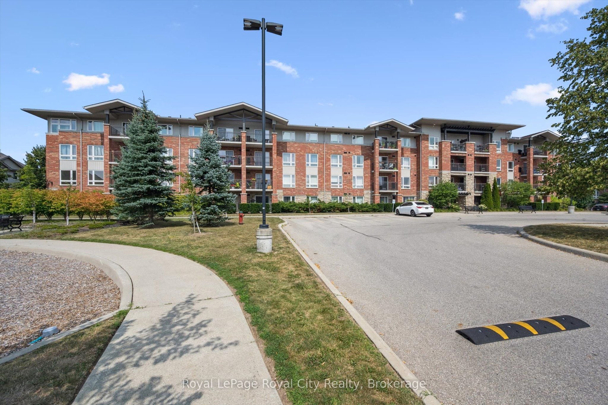 313-60 Lynnmore Street, Guelph, ON, N1L 0J8