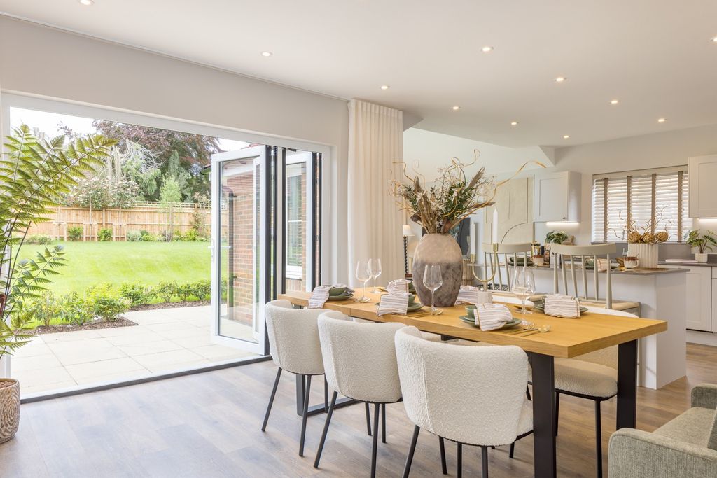 Additional image 2 of 5 bed detached house for sale"Willow" at Upper Stone Rise, Ashmore Green, Newbury RG18