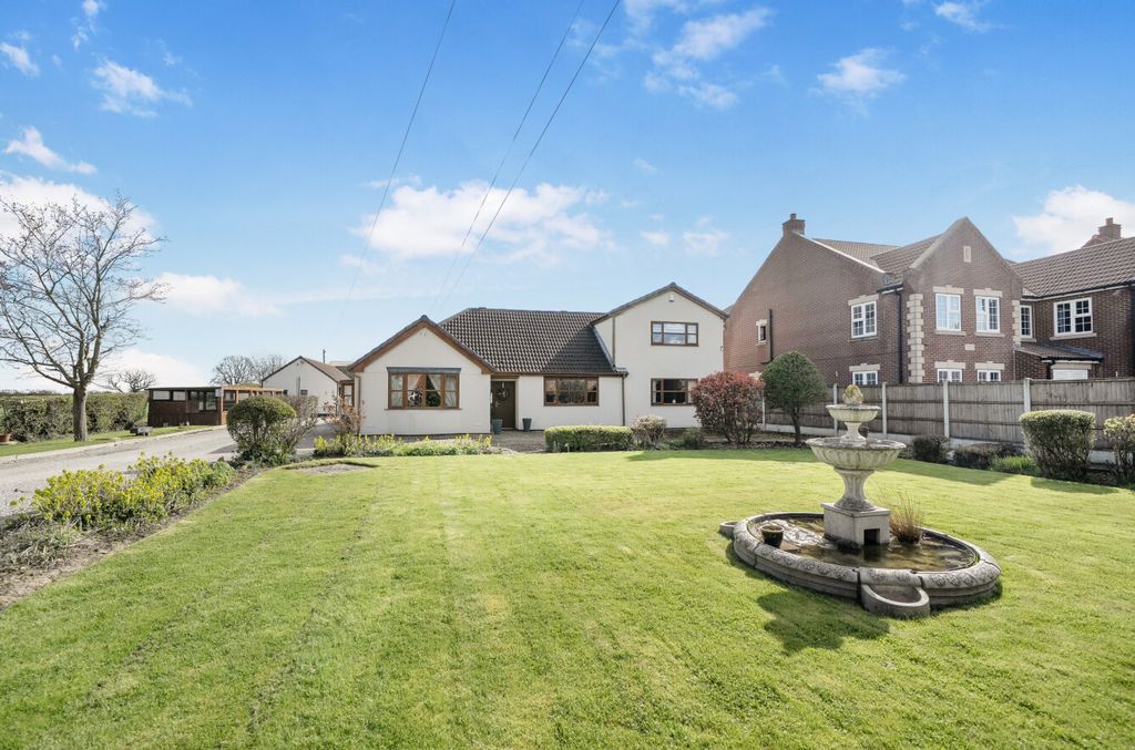 Additional image 5 of 5 bed detached house for saleMoss Road, Moss, Doncaster DN6