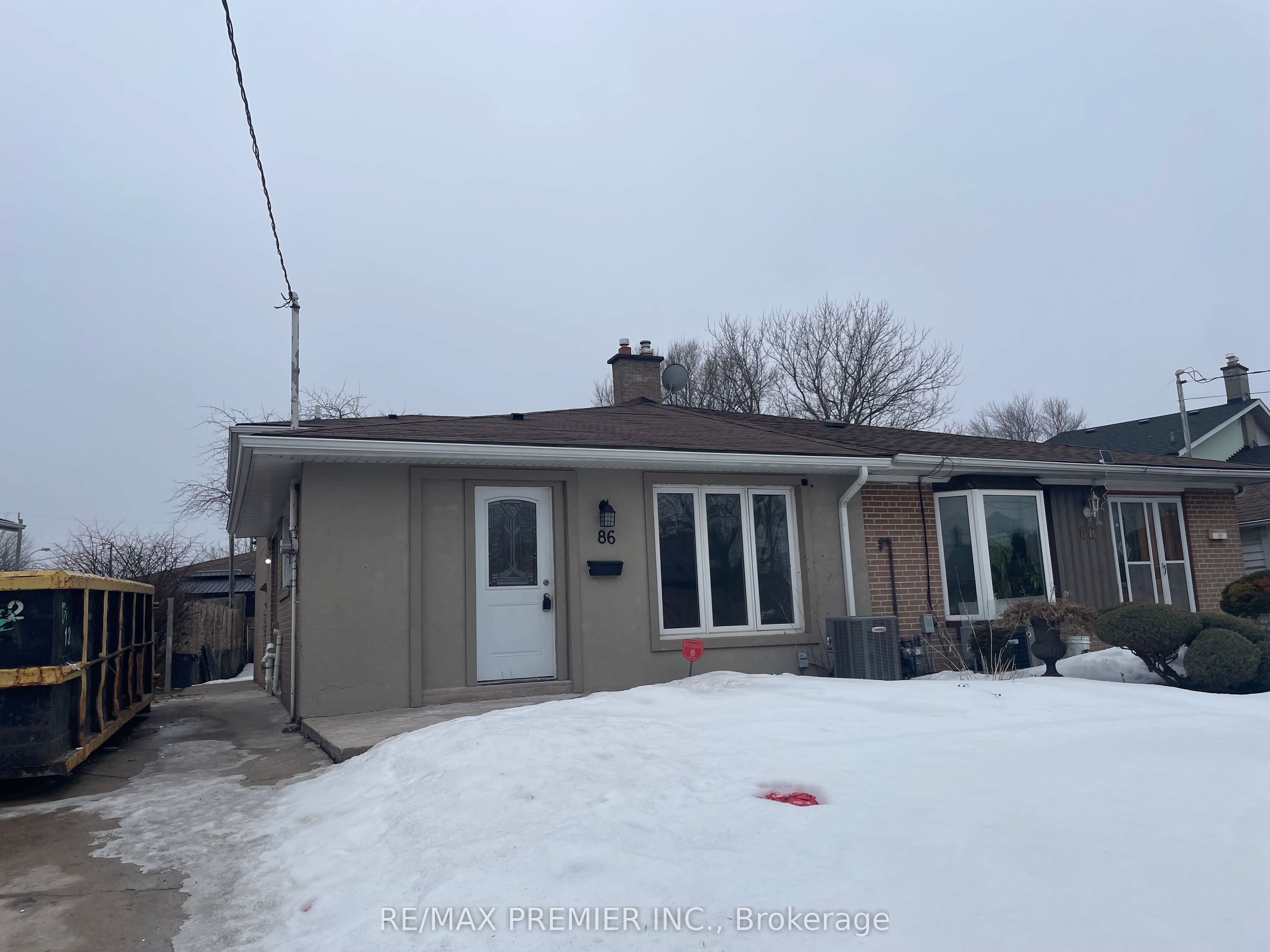 Main-86 St Lucie Drive, Toronto, ON, M9M 1T3