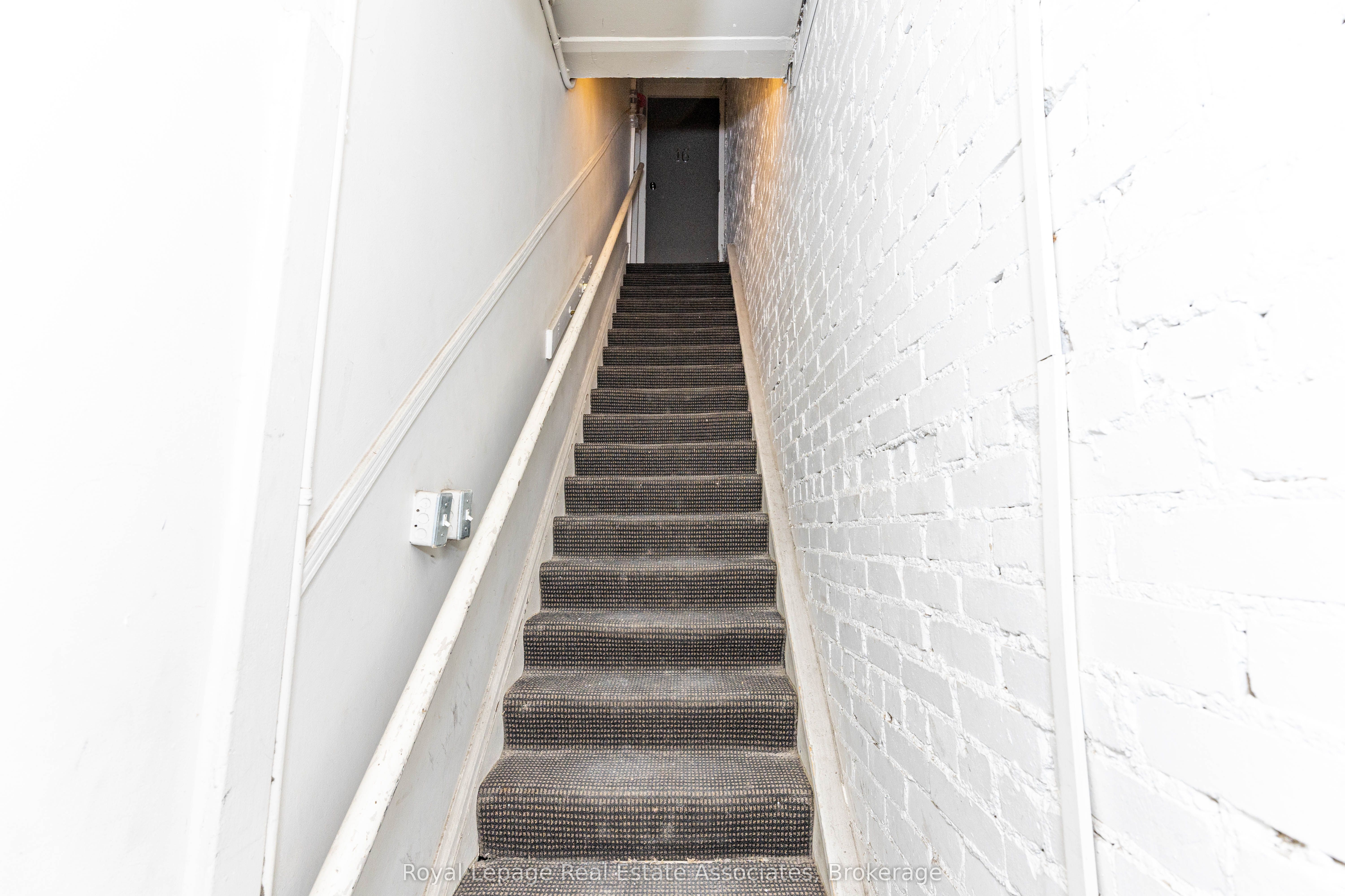 Additional image 4 of 16 (3rd)-497 Bloor Street W, Toronto, ON, M5S 1Y2