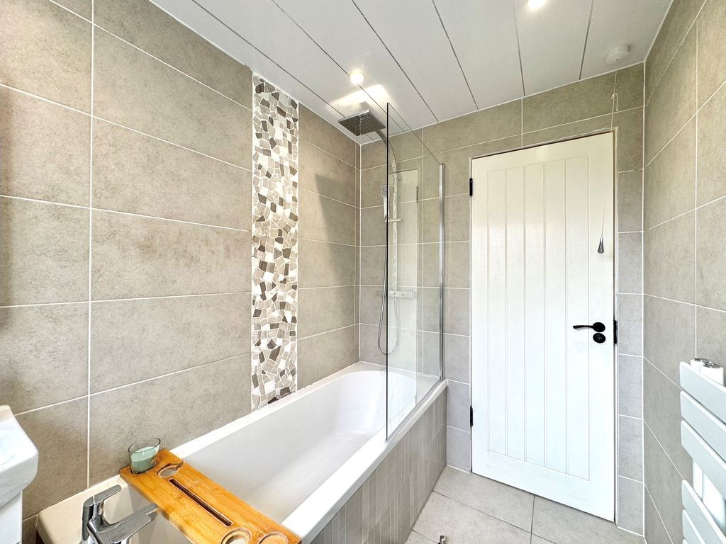 Additional image 16 of 2 bed flat for saleBurnbank Road, Ayr KA7