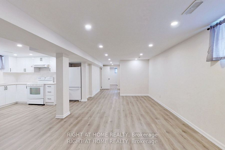 Bsmt-7 Rothwell Road, Toronto, ON, M1R 4K6