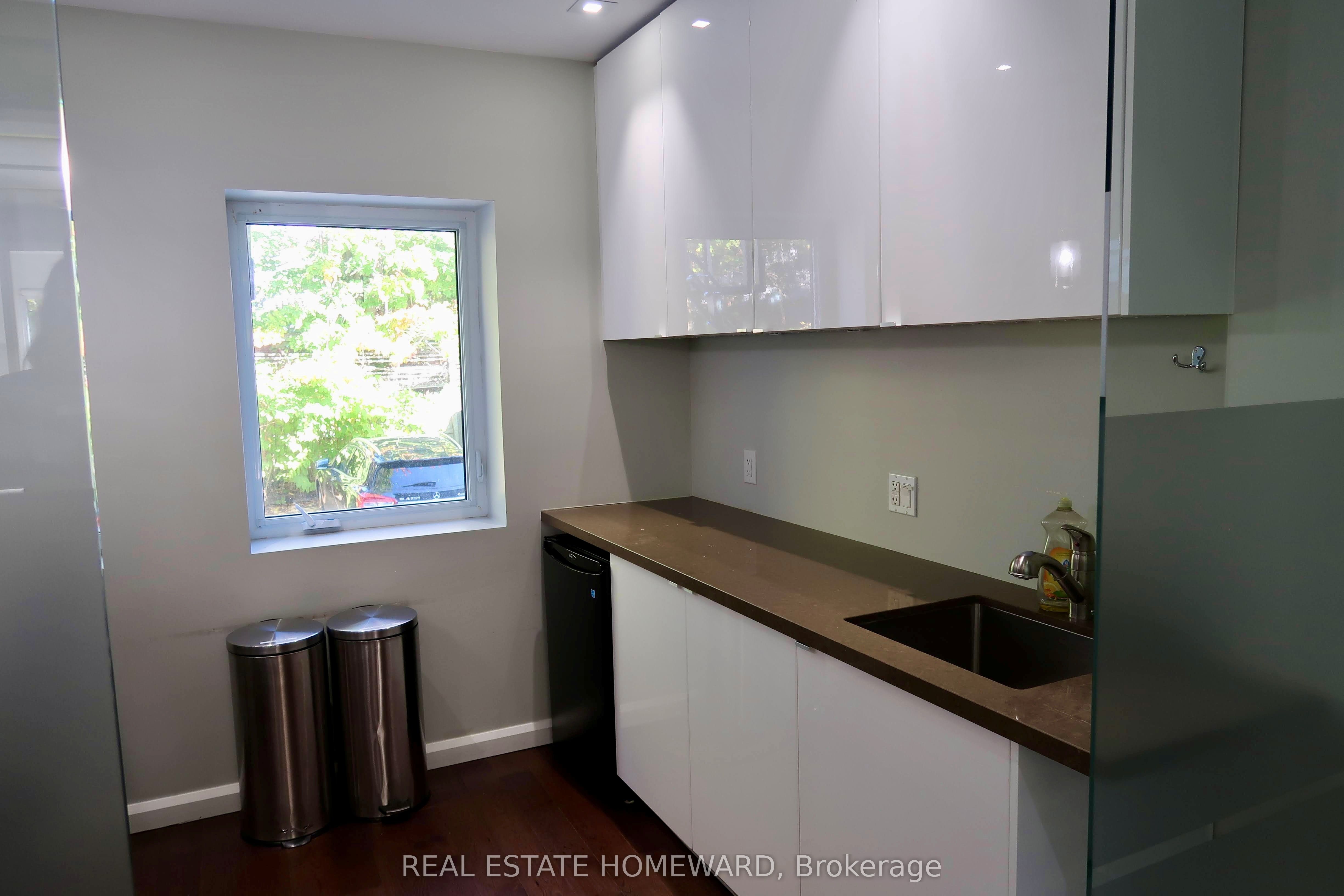 Additional image 5 of 276 Danforth Avenue, Toronto, ON, M4K 1N6