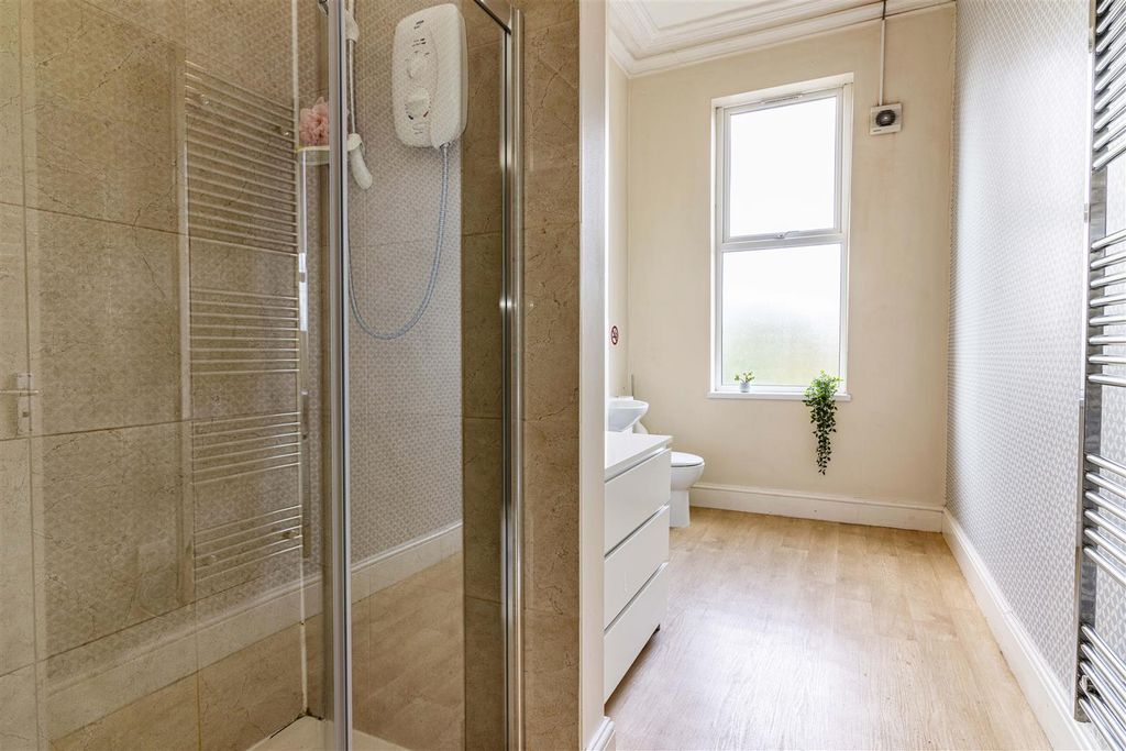 Additional image 13 of 16 bed detached house for saleWaterloo Road, Nottingham NG7