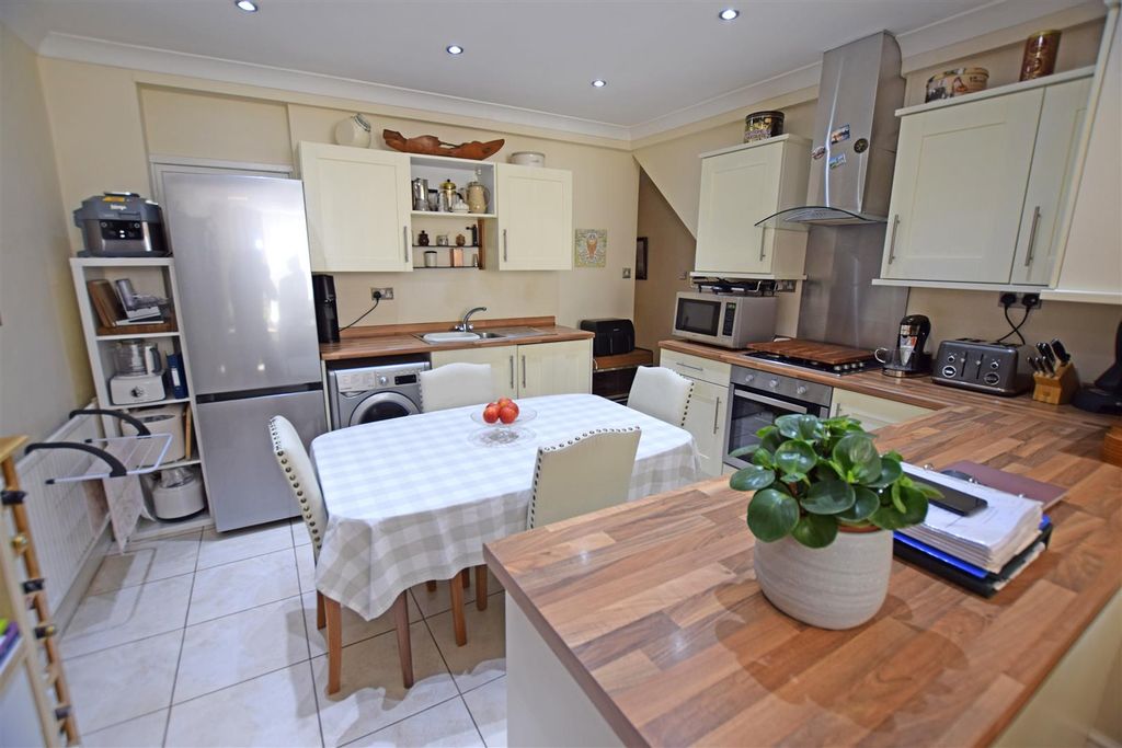 Additional image 3 of 4 bed terraced house for saleWhitchurch Road, Cardiff CF14