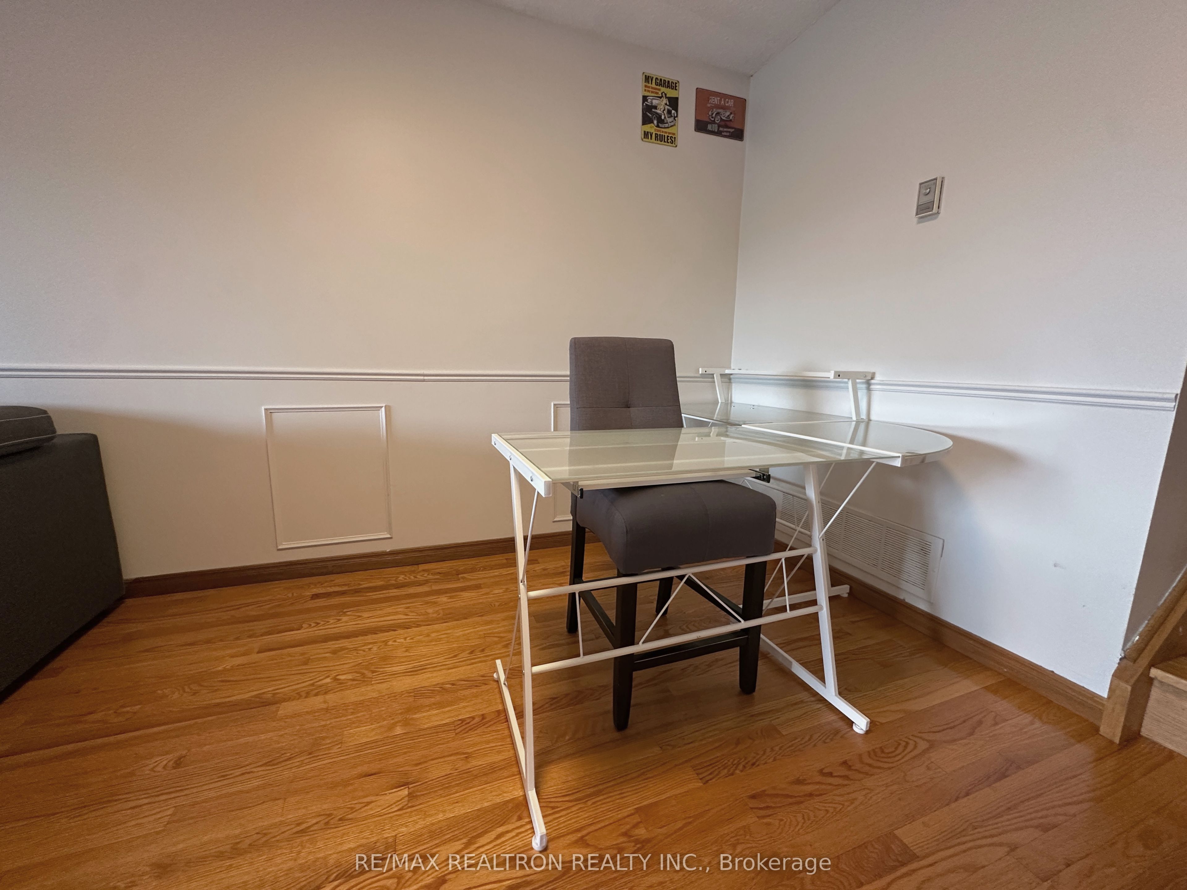 Additional image 3 of 928 Knollwood Court, Mississauga, ON, L5C 3L9