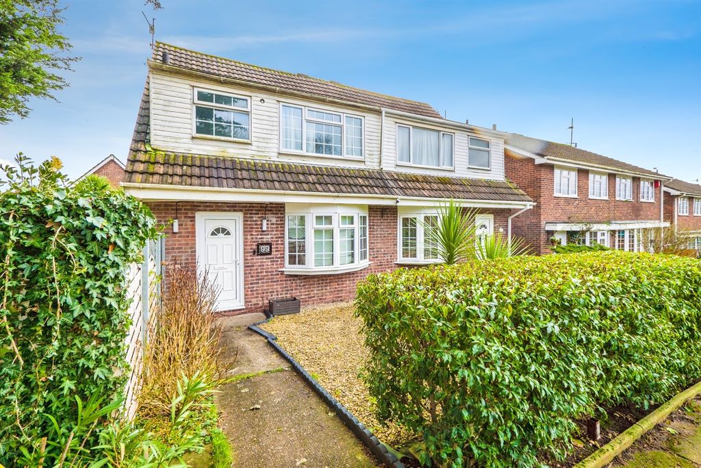 3 bed semi-detached house for saleGlyn Rhosyn, Pentwyn, Cardiff CF23