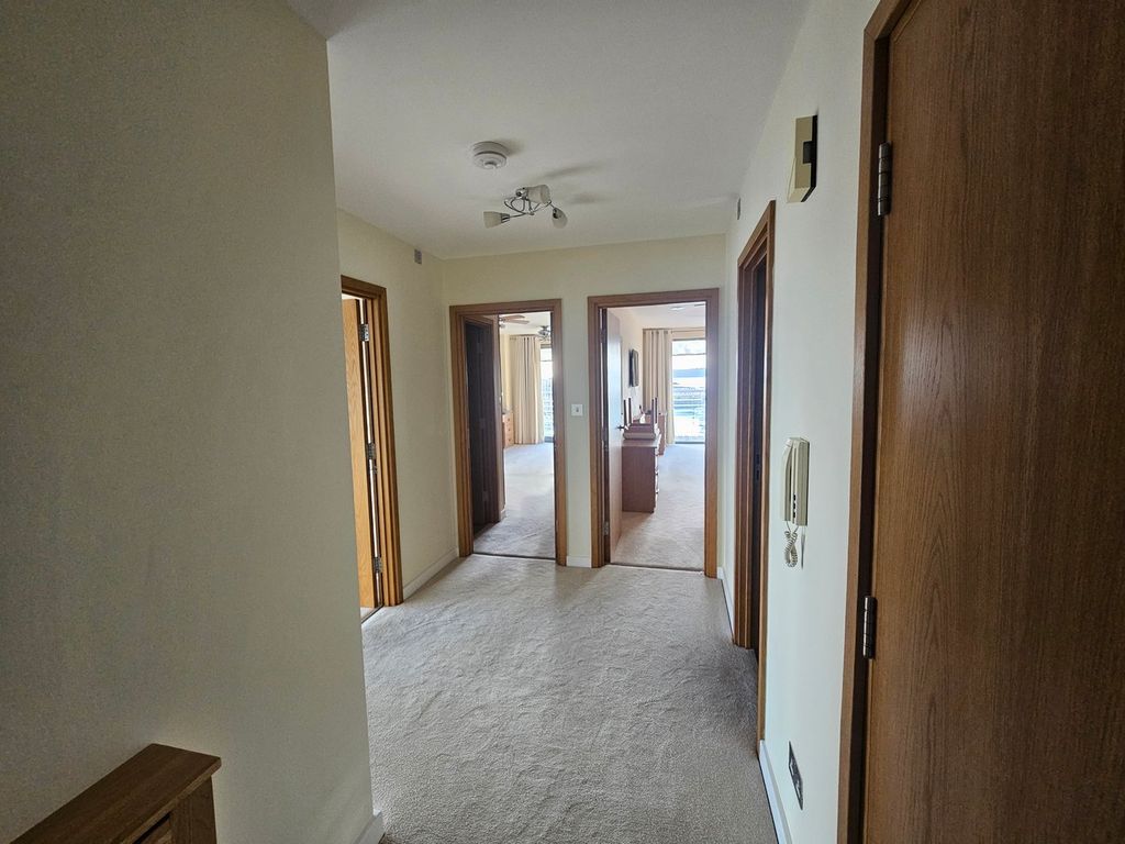 Additional image 3 of 2 bed flat for saleLa Rue De Carteret, St Helier JE2