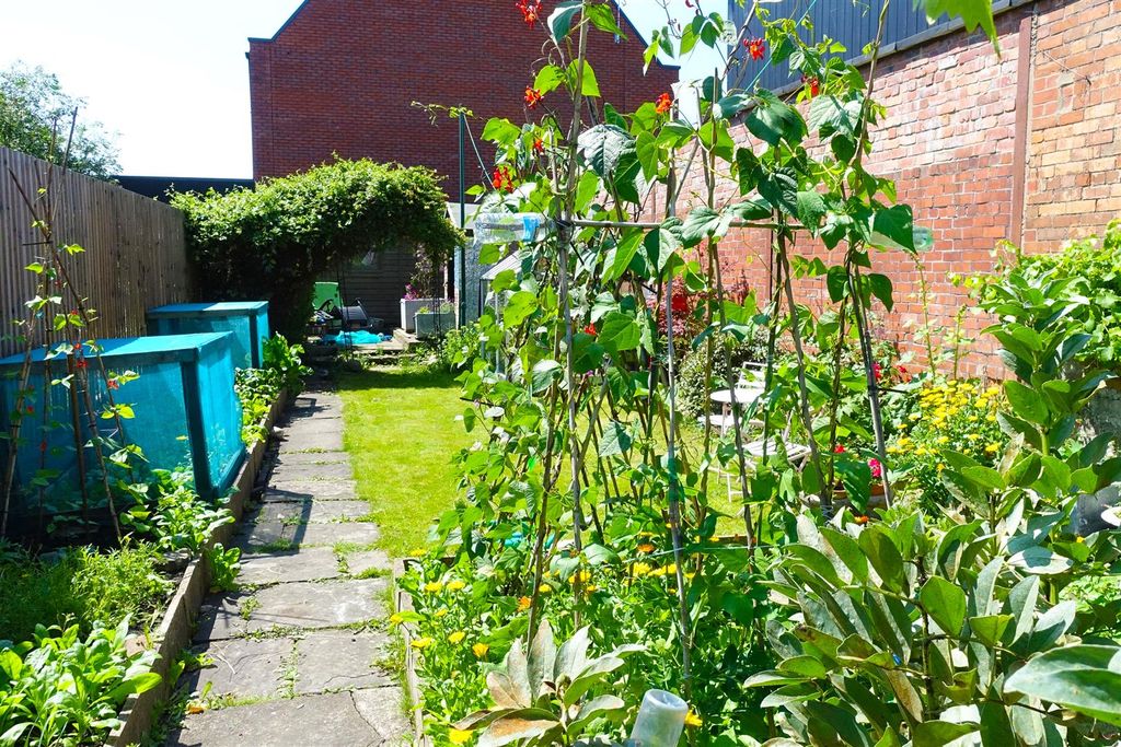 4 bed terraced house for saleRomilly Crescent, Pontcanna, Cardiff CF11 photo 5