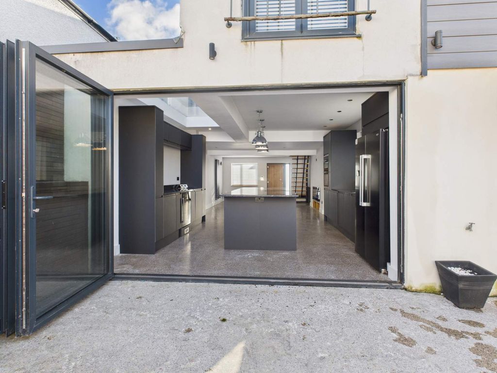 Additional image 11 of 2 bed end terrace house for saleTyn-Y-Parc Road, Rhiwbina. CF14