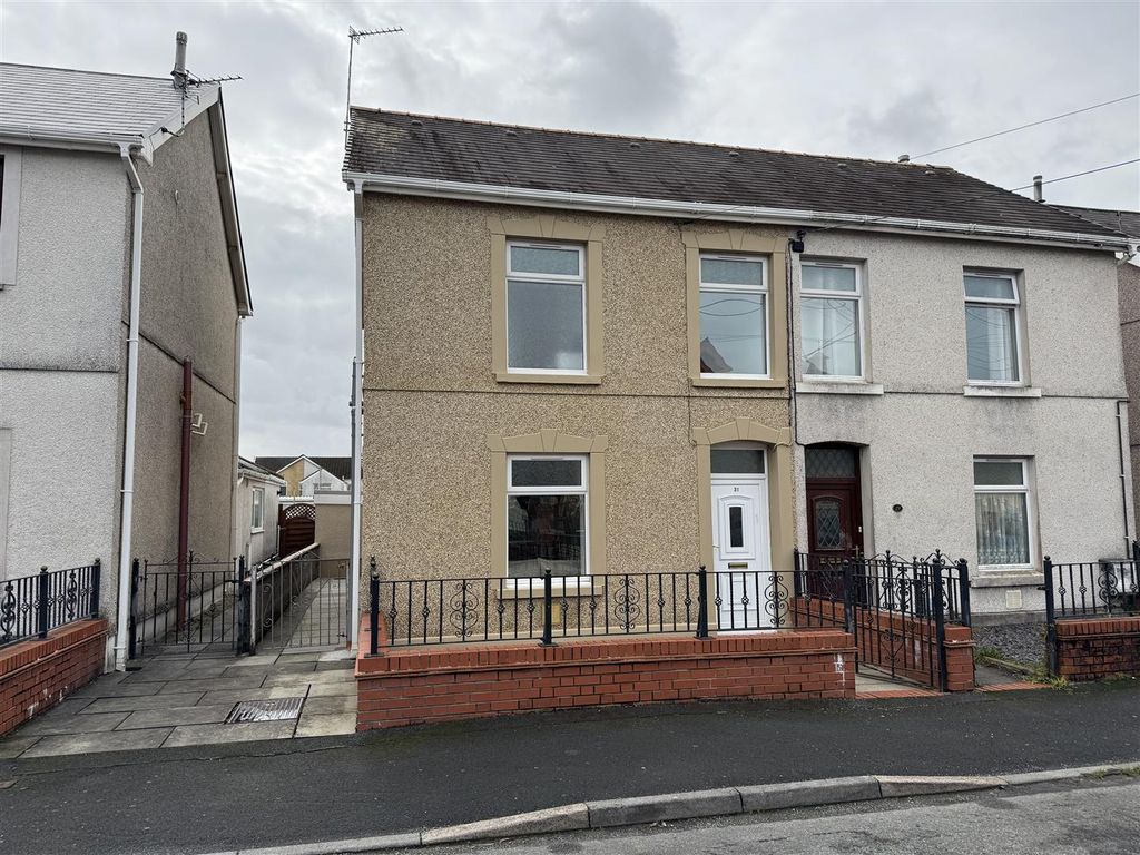 3 bed semi-detached house for saleVilliers Road, Ammanford SA18