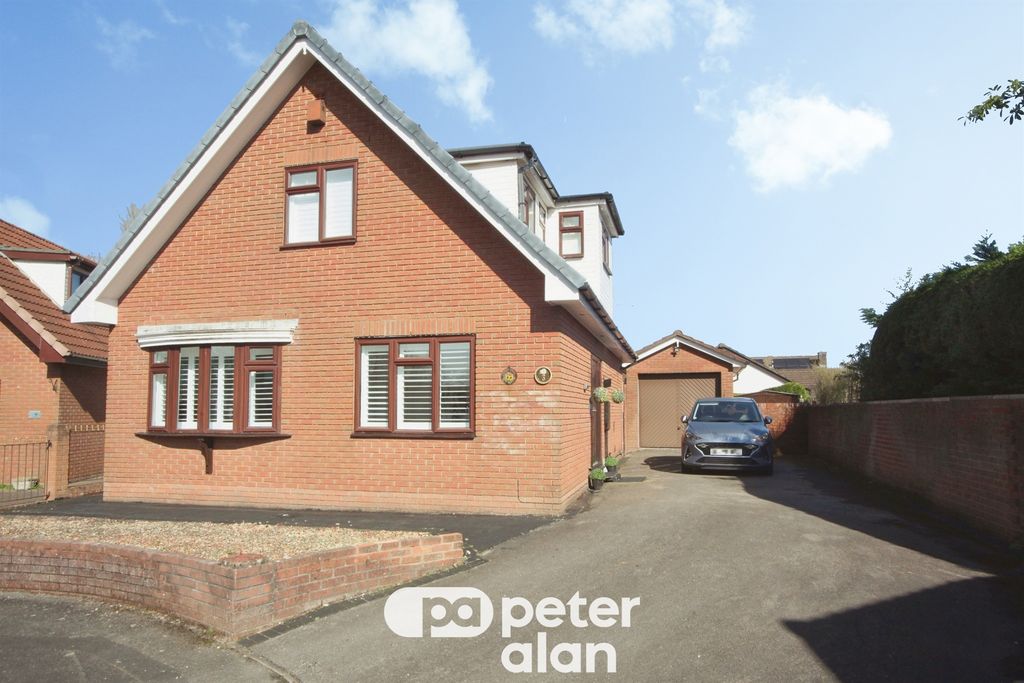 4 bed detached bungalow for saleAldwych Close, Thornhill, Cardiff CF14