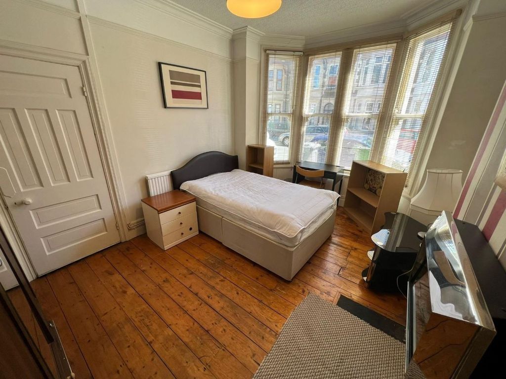 Additional image 10 of 5 bed terraced house for saleHeathfield Road, Cardiff CF14