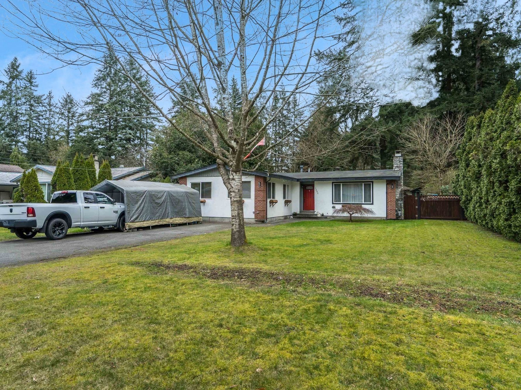 3682 207b Street, Langley, BC, V3A 2G4