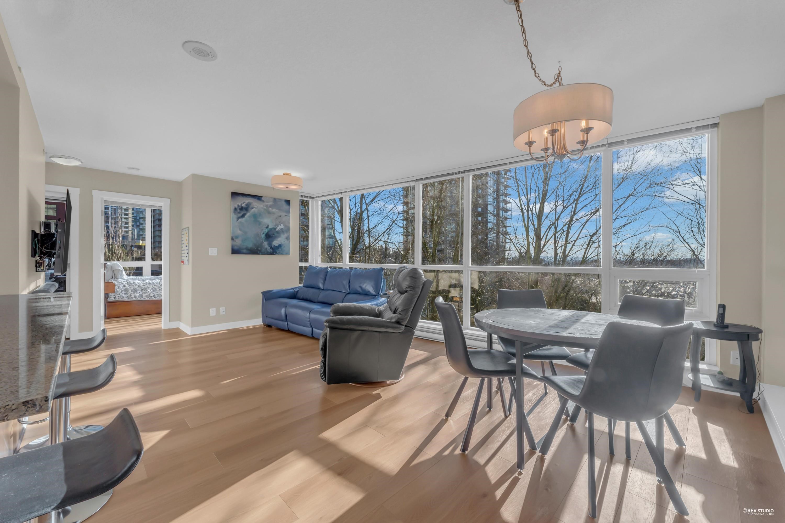 Additional image 3 of 705-2978 Glen Drive, Coquitlam, BC, V3B 0C3