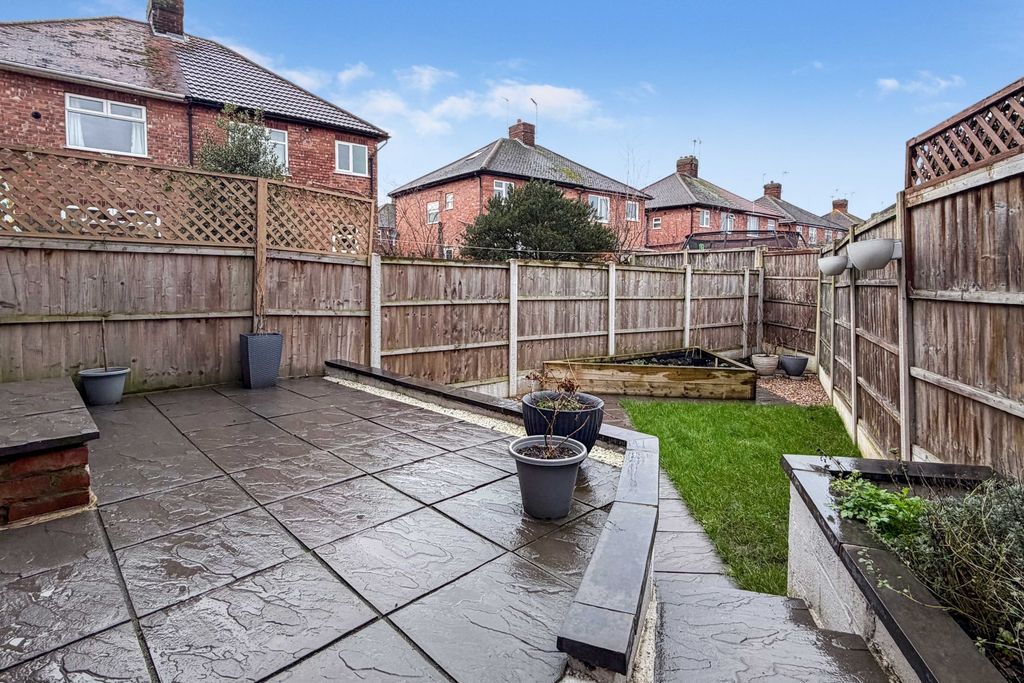 Additional image 15 of 3 bed semi-detached house for saleLeyton Crescent, Beeston, Nottingham, Nottinghamshire NG9