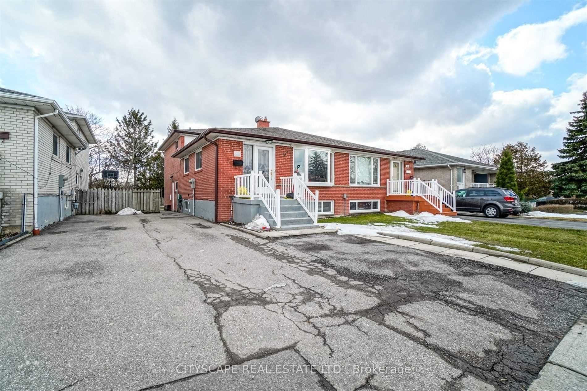 Additional image 3 of BSMT-1166 Shadeland Drive, Mississauga, ON, L5C 1P3