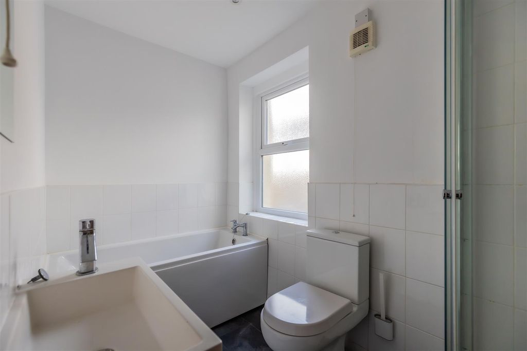 Additional image 5 of 3 bed property for saleWyndham Crescent, Canton, Cardiff CF11