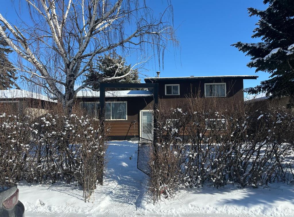 2028 43 Street SE, Calgary, AB, T2B1H3