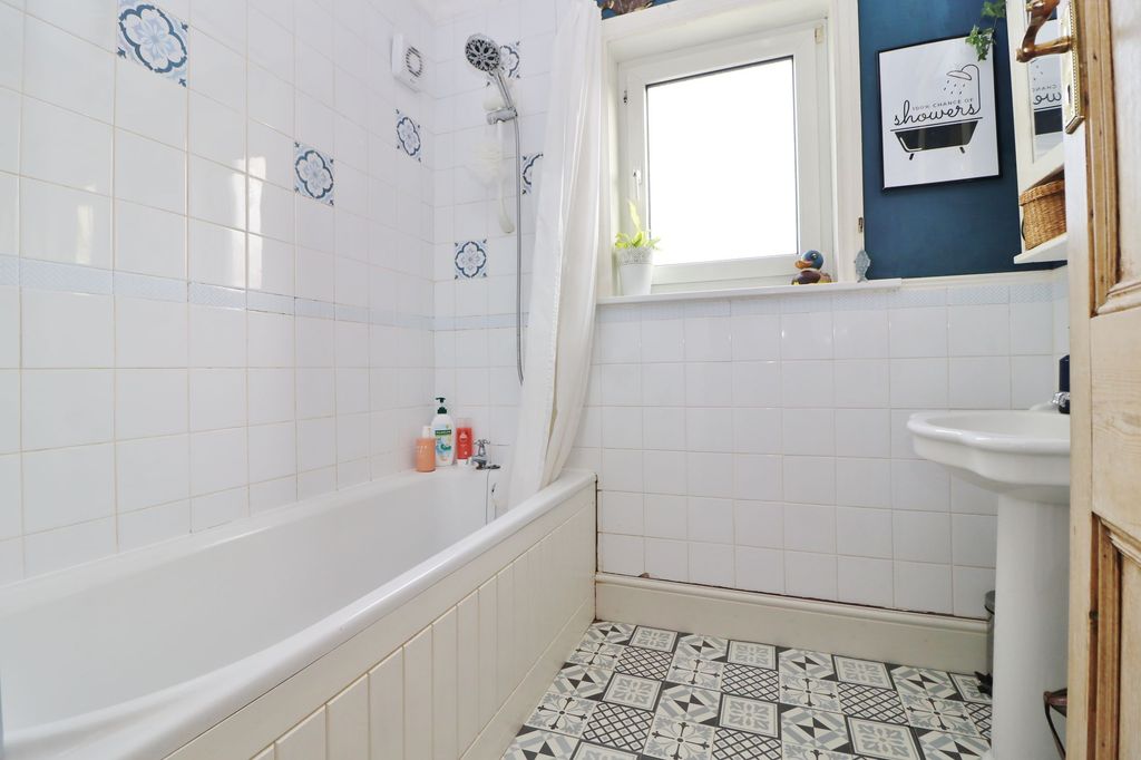 Additional image 21 of 3 bed semi-detached house for saleMoorhill Road, West End SO30