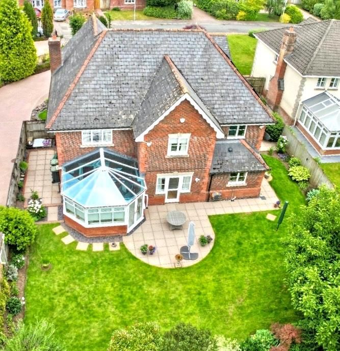 Additional image 4 of 4 bed detached house for saleOutstanding Family Home 8 Walnut Grove, Crick, Caldicot, Monmouthshire NP26