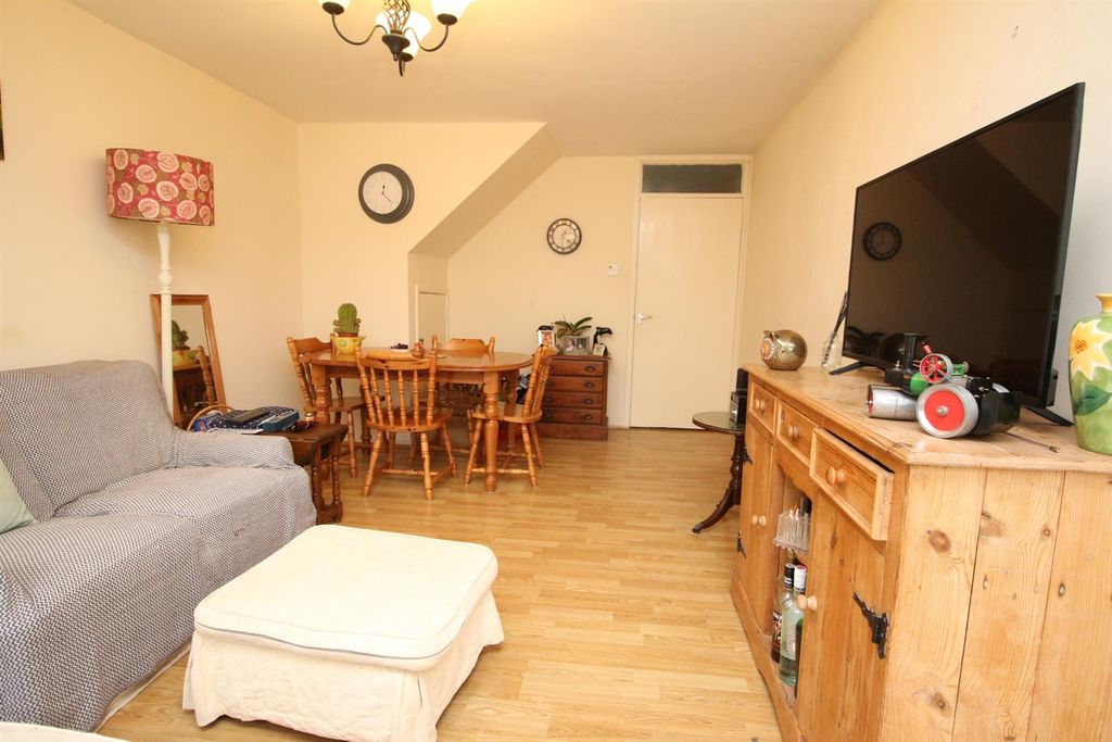 Additional image 3 of 2 bed maisonette for saleMaltings Close, Halesworth IP19