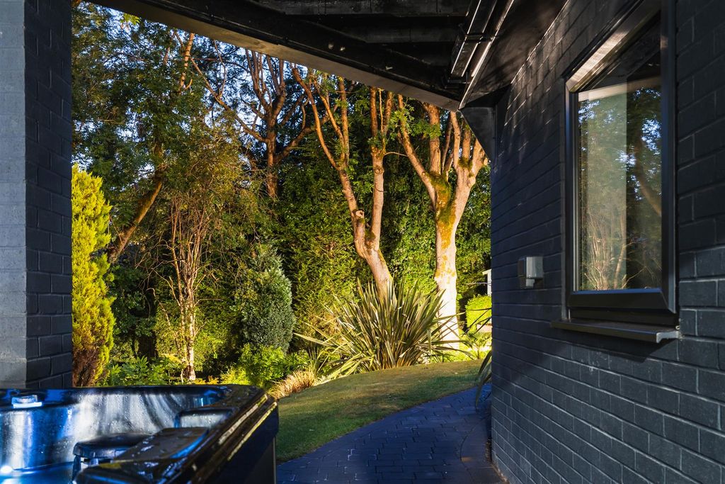 Additional image 57 of 6 bed detached house for saleCortworth Road, Sheffield S11