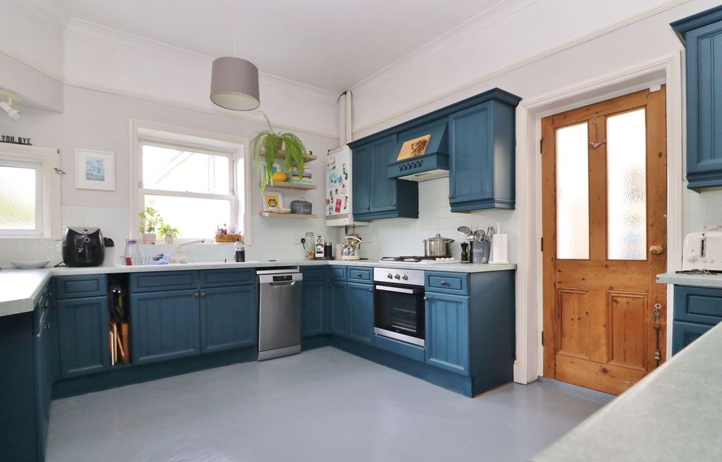 Additional image 3 of 3 bed semi-detached house for saleMoorhill Road, West End SO30