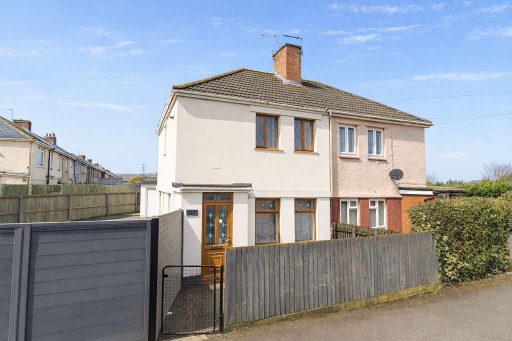 3 bed semi-detached house for saleOliver Road, Newport NP19