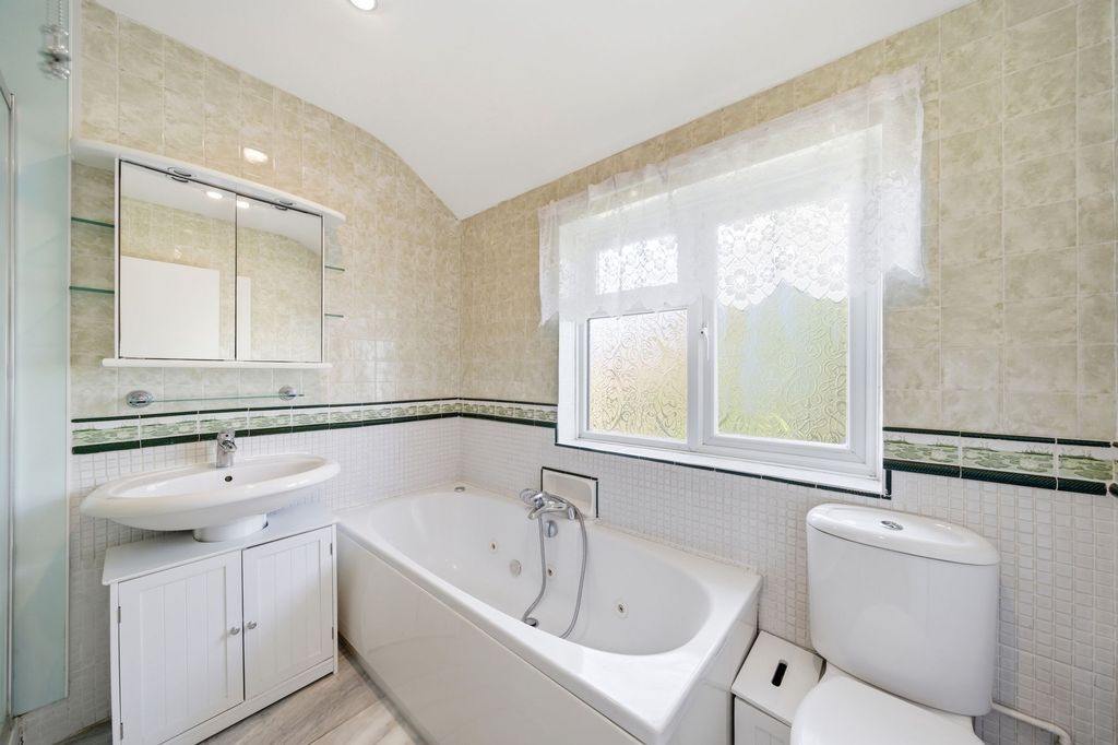 Additional image 16 of 5 bed semi-detached house for saleLong Reach Road, Cambridge CB4
